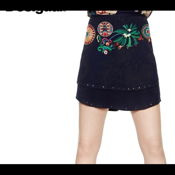 Desigual Dresses & Skirts - Desigual Erika Embroidered Skirt NEW Women’s Small